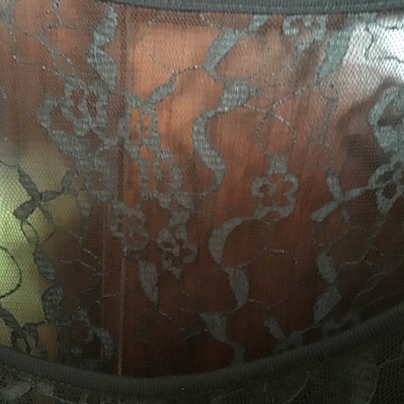 Guess xs little black lace dress (nwt) - Picture 4 of 8